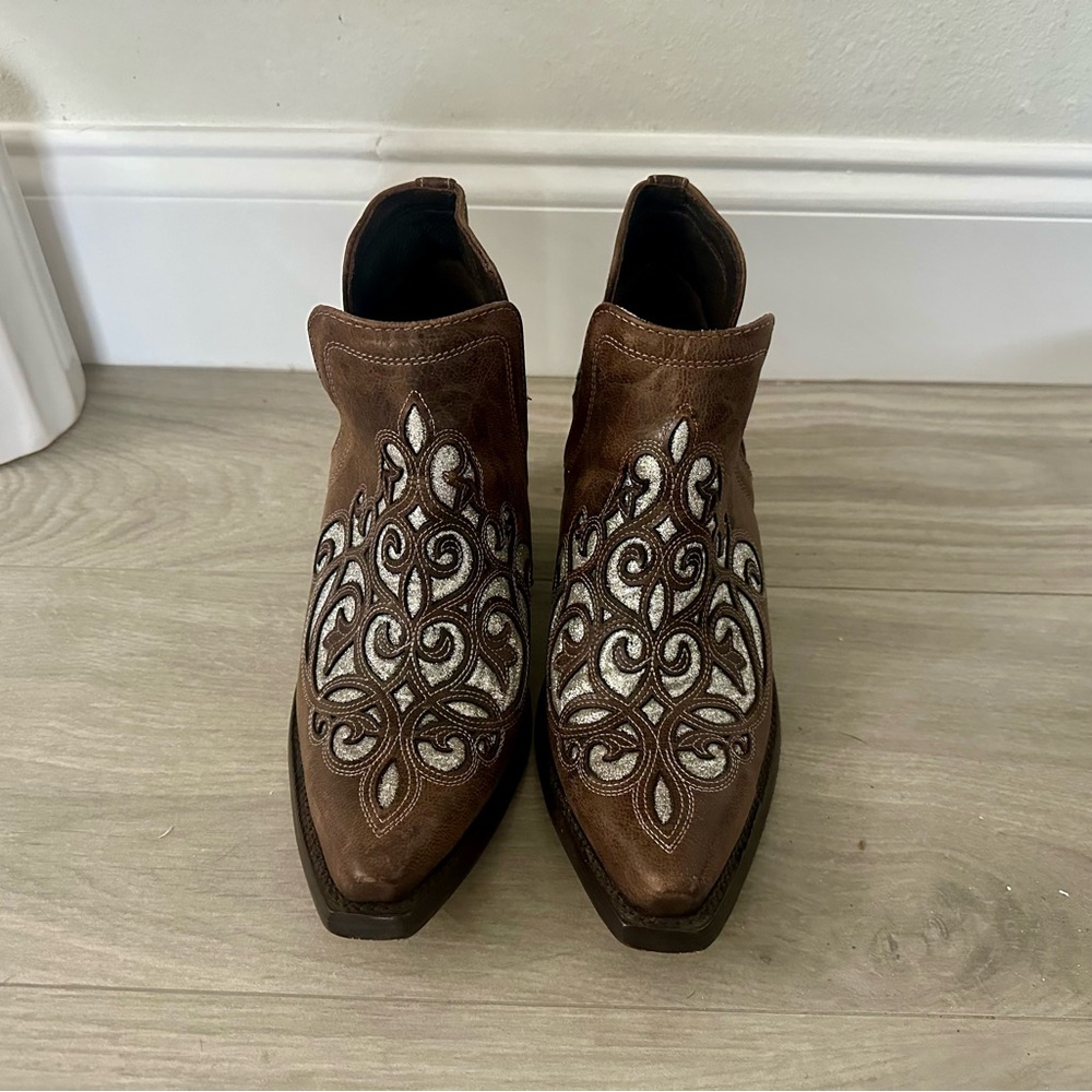Ariat Brown Embroidered Ankle Booties